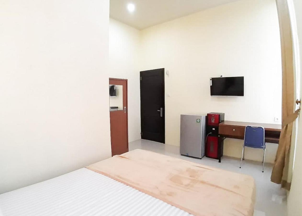 Hotel Reddoorz Syariah Near Transmart Jambi 2 Palmerah Exterior foto